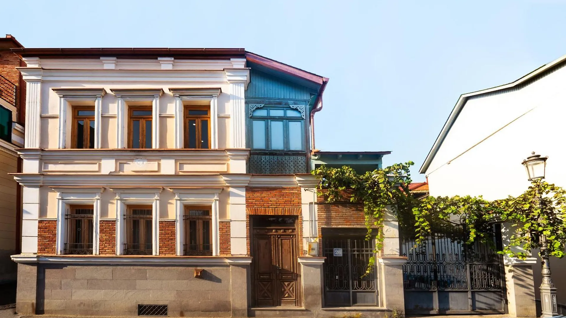 Guli Of Tbilisi - Duplex Apartment In Historic City Center