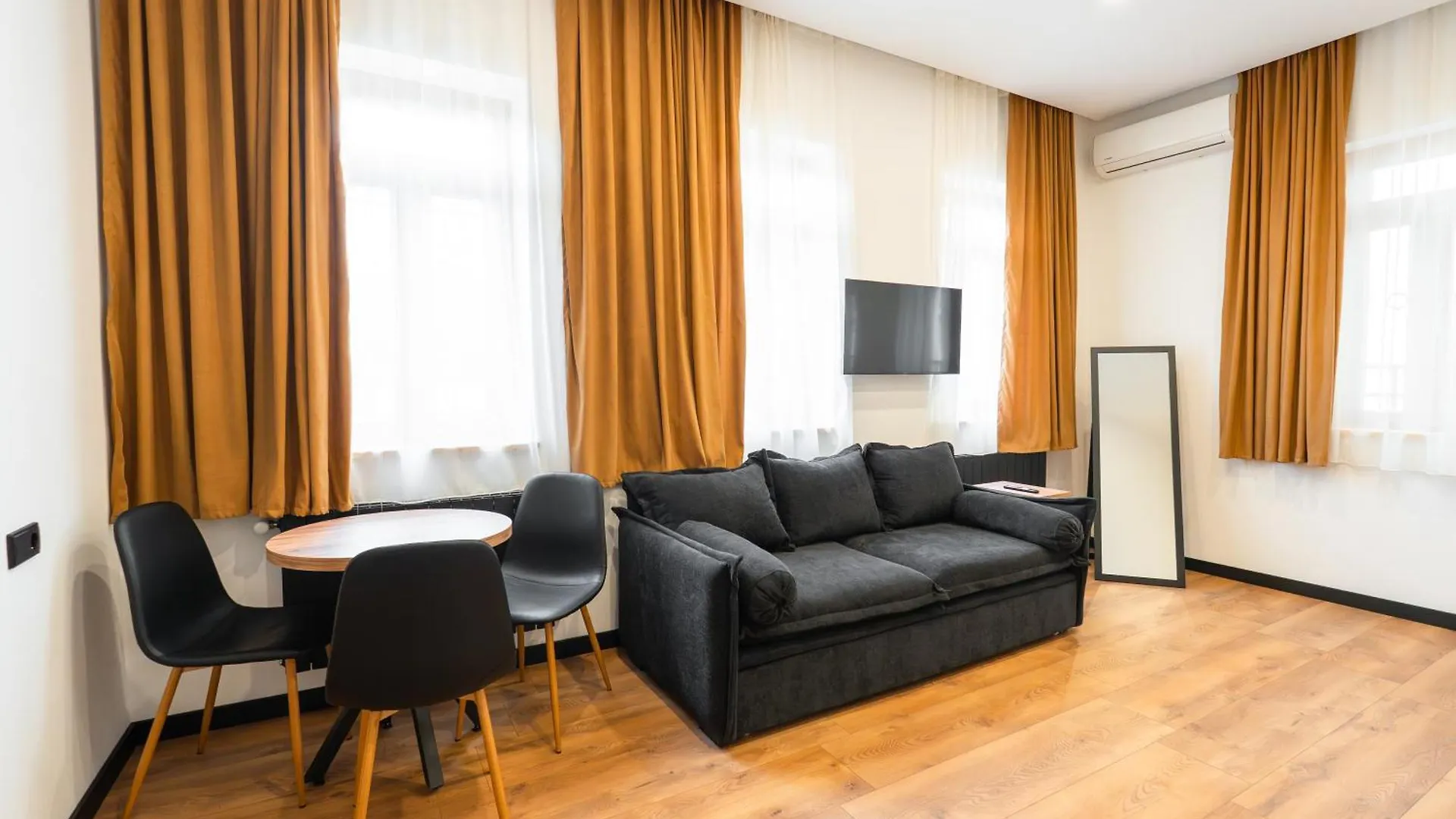 Guli Of Tbilisi - Duplex Apartment In Historic City Center