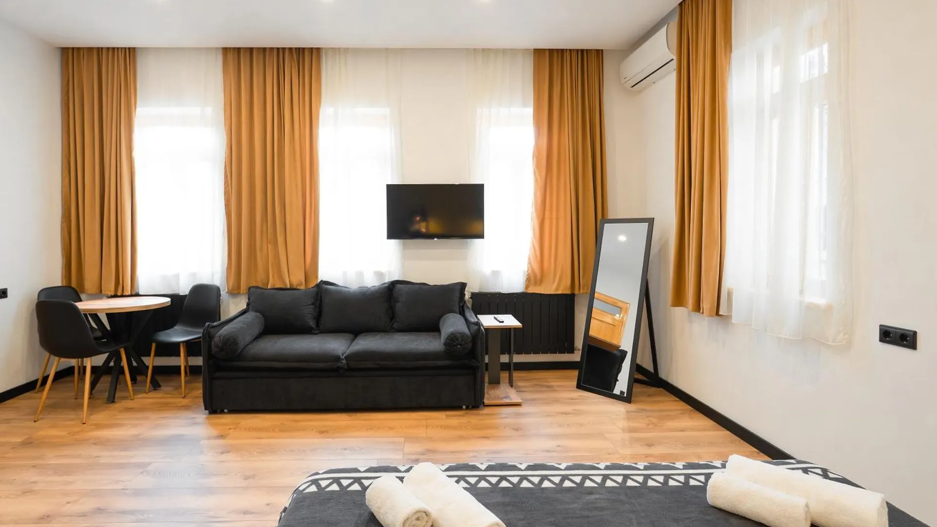 Guli Of Tbilisi - Duplex Apartment In Historic City Center Georgia